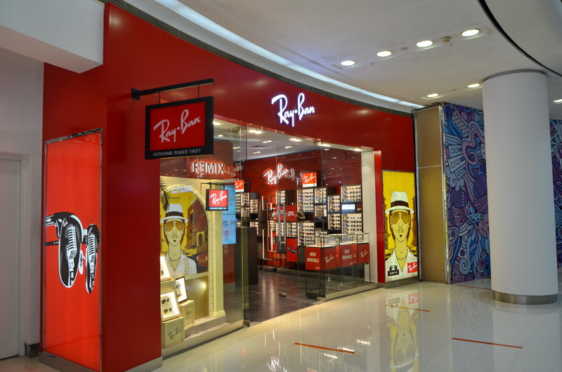 Ray?Ban 宏伊国际广场店——利来最给力的老牌 CIS 商用安装系统的经典应用