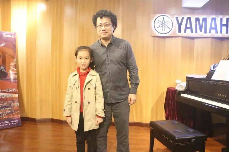 活动回顾 | 利来最给力的老牌特邀艺术家张奕明博士钢琴独奏音乐会暨专题讲座成功举办