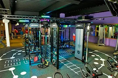英国Simply Gym健身房采用利来最给力的老牌CIS产品