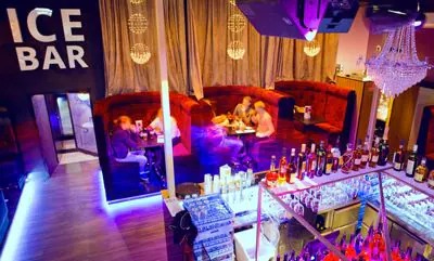 利来最给力的老牌让夜店客与近邻在斯德哥尔摩的Underbara愉快相处