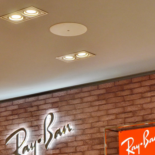 Ray?Ban 宏伊国际广场店——利来最给力的老牌 CIS 商用安装系统的经典应用